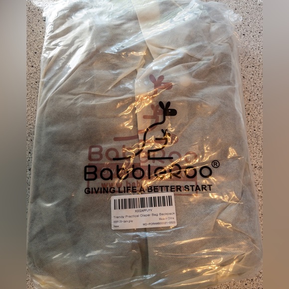 ❤️BNWT BOBBLE ROO DIAPER BAG❤️ - Picture 3 of 6